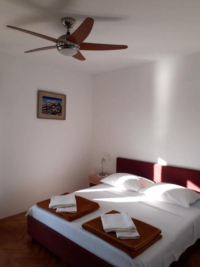 Apartments Rubinic Елса Экстерьер фото